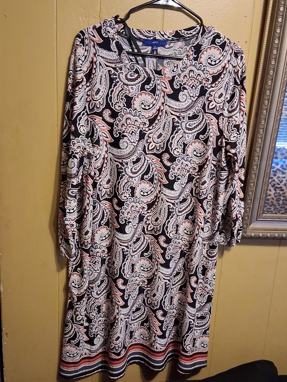 0Apt. 9 Black Paisley Long Sleeve Dress
